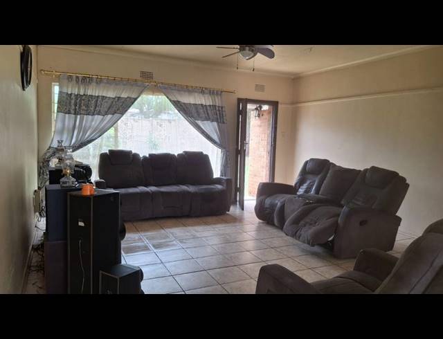 3 BEDROOM HOUSE FOR SALE IN GERDVIEW